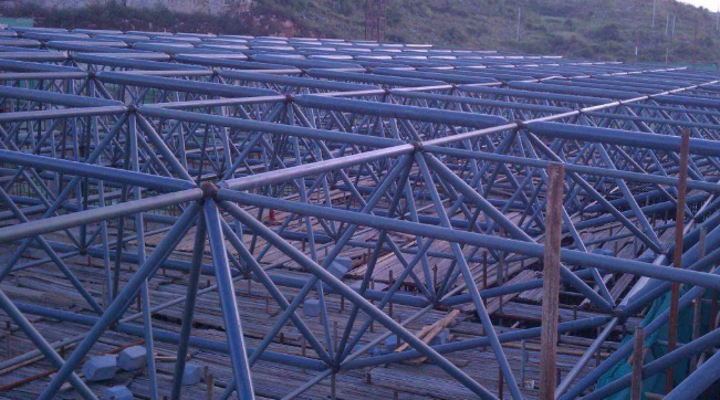 晋江概述网架加工中对钢材的质量的过细恳求